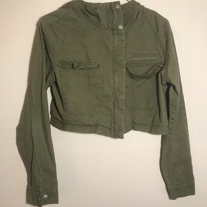 Women’s cropped army green hooded jacket